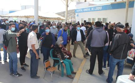Vacunación de adultos mayores inicia con caos y desorganización en Lerdo, Durango