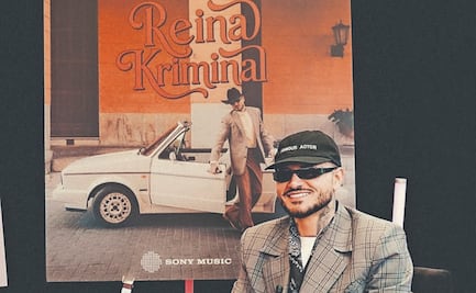 Kapo hace amable la vida con su “afro rosa”