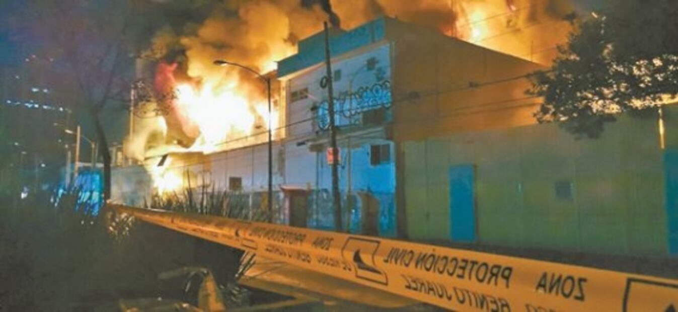 Arde subestación de la CFE en Benito Juárez