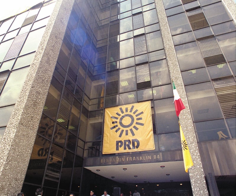 El PRD ha pospuesto por casi tres años y medio el relevo de sus liderazgos, pero probablemente en 2020 realice elecciones en mayo o junio. ARCHIVO EL UNIVERSAL