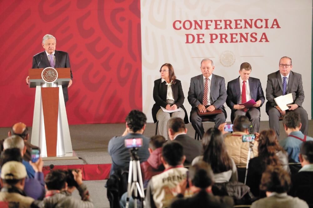 El presidente Andrés Manuel López Obrador aseguró que está tranquilo y optimista, porque no hay riesgos para la economía ni para la estabilidad. Foto: IVÁN STEPHENS. EL UNIVERSAL