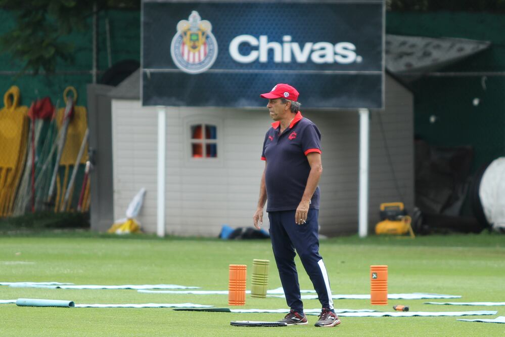 Ni cómo defender a las Chivas
