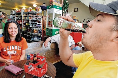 Impuesto a refrescos elimina en Filadelfia mil 192 trabajos 