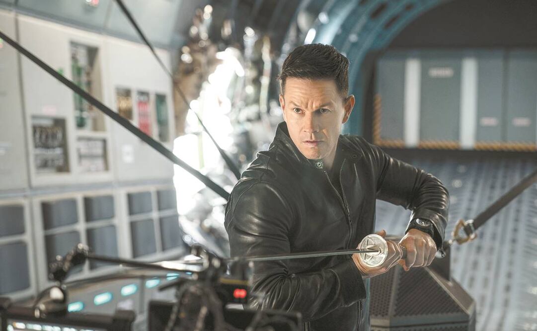 El personaje de Mark Wahlberg usará sus recuerdos y habilidades de vidas pasadas para asegurar su supervivencia. Foto: Paramount