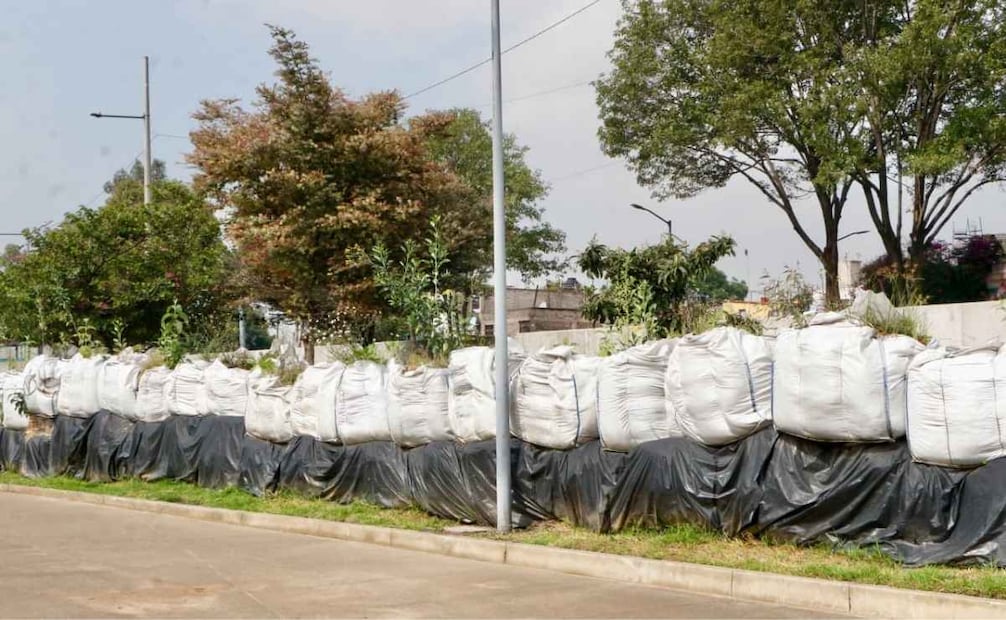 Brugada Molina mencionó que hay una contención provisional para evitar desbordamientos hasta concluir trabajos. 02/09/2026. | Foto: Especial.