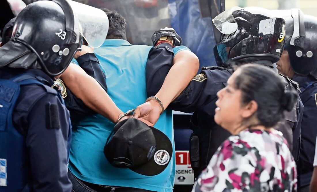 La CDH emitió una recomendación para la PGJ y la SSP por violaciones a los derechos a la libertad e integridad personal de 28 adultos y dos menores. (ARCHIVO EL UNIVERSAL)