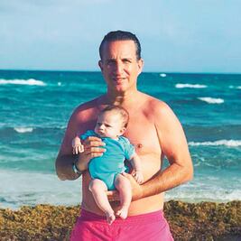 Plutarco, papá por segunda vez  