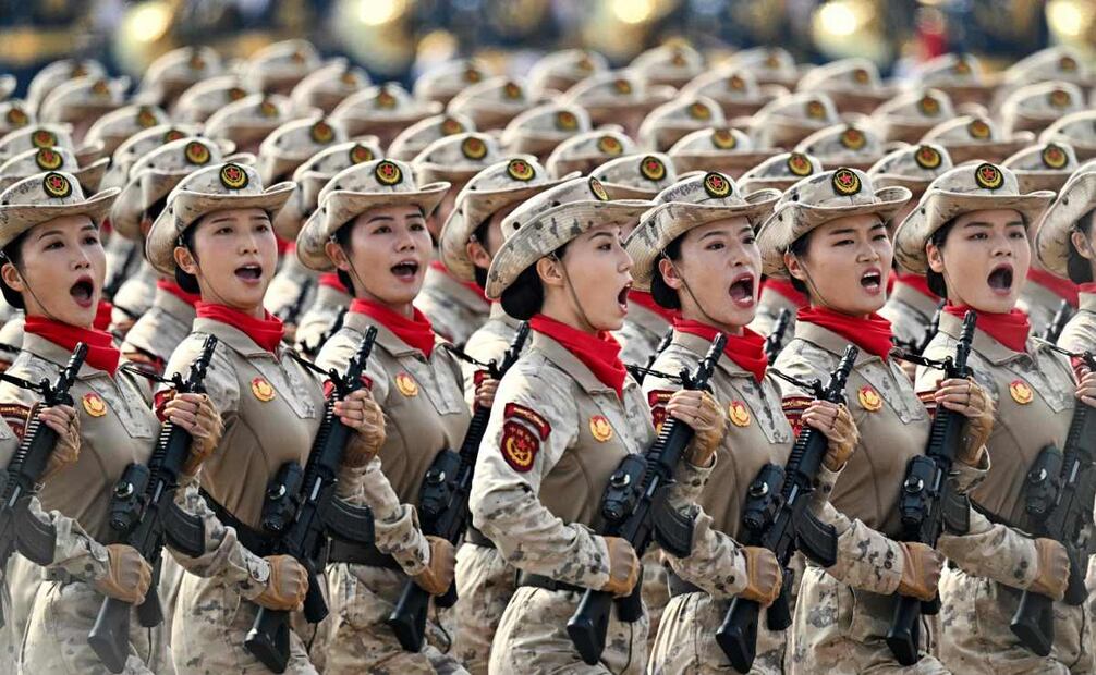 China exhibe nuevas armas en el desfile militar por el 80 aniversario del fin de la Segunda Guerra Mundial. (02/09/25) Foto: AFP