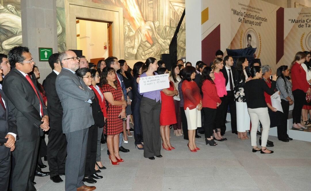 Las trabajadoras que se concentraron pertenecen al Colegio de Secretarias y Secretarios de la Corte. /Cortesía - SCJN