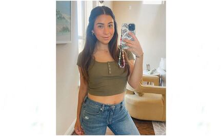 Critican a influencer por darle carne cruda a su bebé