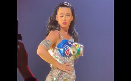 Katy Perry guarda el silencio tras el extraño momento con su ojo; aprovecha para promover su show