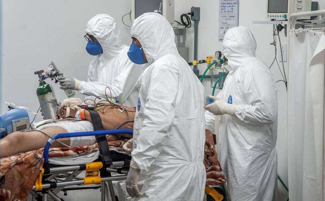 El personal de salud ha diluido sedantes para estirar sus existencias. Foto: EFE