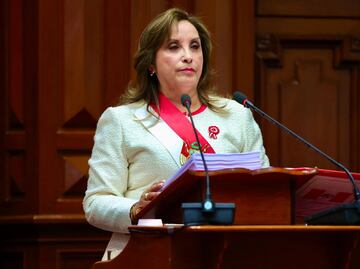 Dina Boluarte ofrece discurso a la nación; asegura evitó que Perú sea "un país fallido como Cuba, Venezuela y Bolivia"