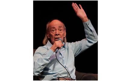 "El Loco" Valdés está libre de cáncer y la Vero lo ayuda