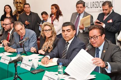 Notifican a Rigoberto Salgado de proceso de destitución