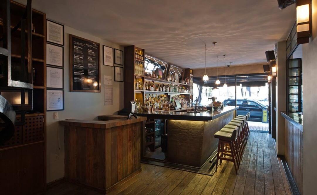 La licorería Limantour se localiza sobre Álvaro Obregón, en la colonia Roma Norte (Foto Facebook)