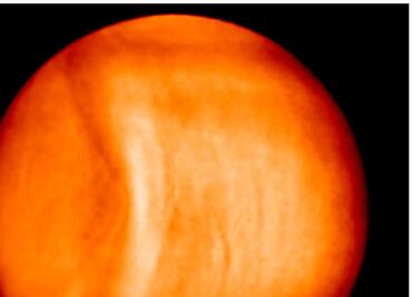 Detectan una posible onda gravitatoria en la atmósfera de Venus
