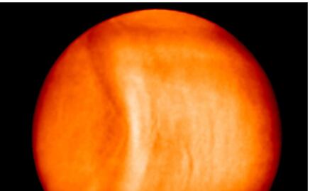 Detectan una posible onda gravitatoria en la atmósfera de Venus