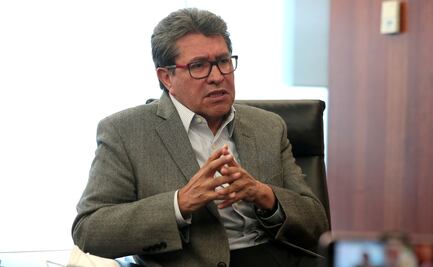 Monreal no abandona iniciativa para regular redes sociales: la pone a consulta