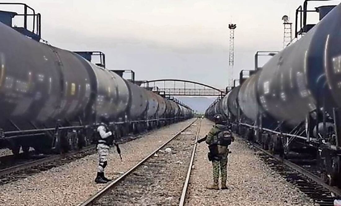 Las investigaciones por cohecho, peculado y administración fraudulenta en la Semar se suman a las de huachicol fiscal, con varios detenidos. Foto: Archivo / EL UNIVERSAL