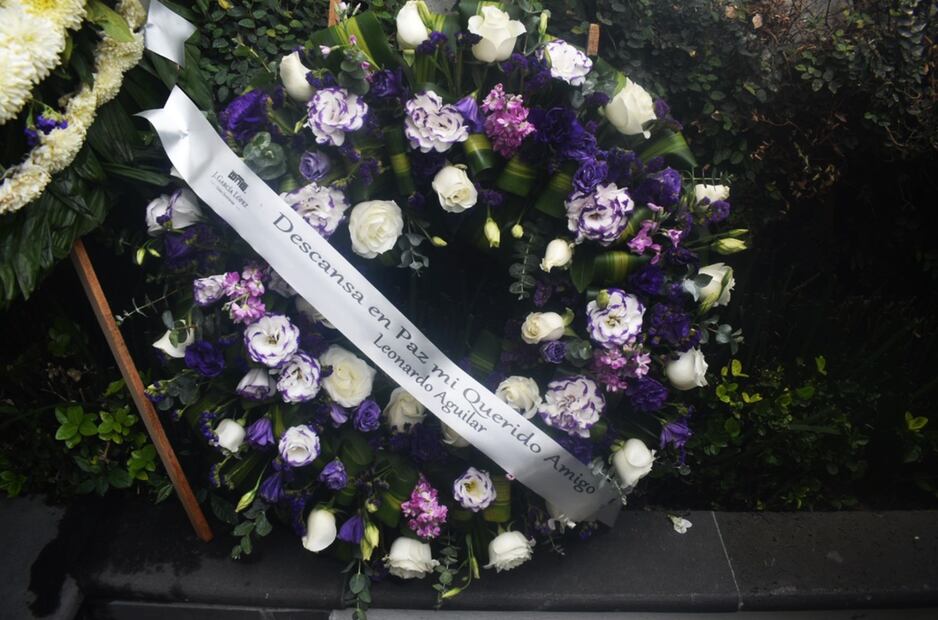 Leonardo Aguilar, hijo de Pepe Aguilar, envió un arreglo de flores a Maribel Guardia. 
Foto: EL UNIVERSAL / Armando Pereda Maldonado