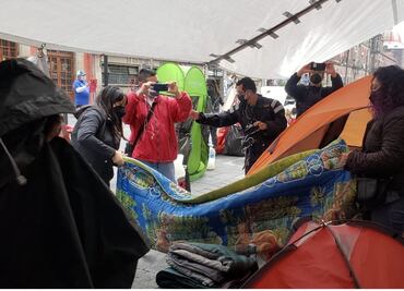 Trabajadores de Notimex levantan plantón que mantenían en Palacio Nacional