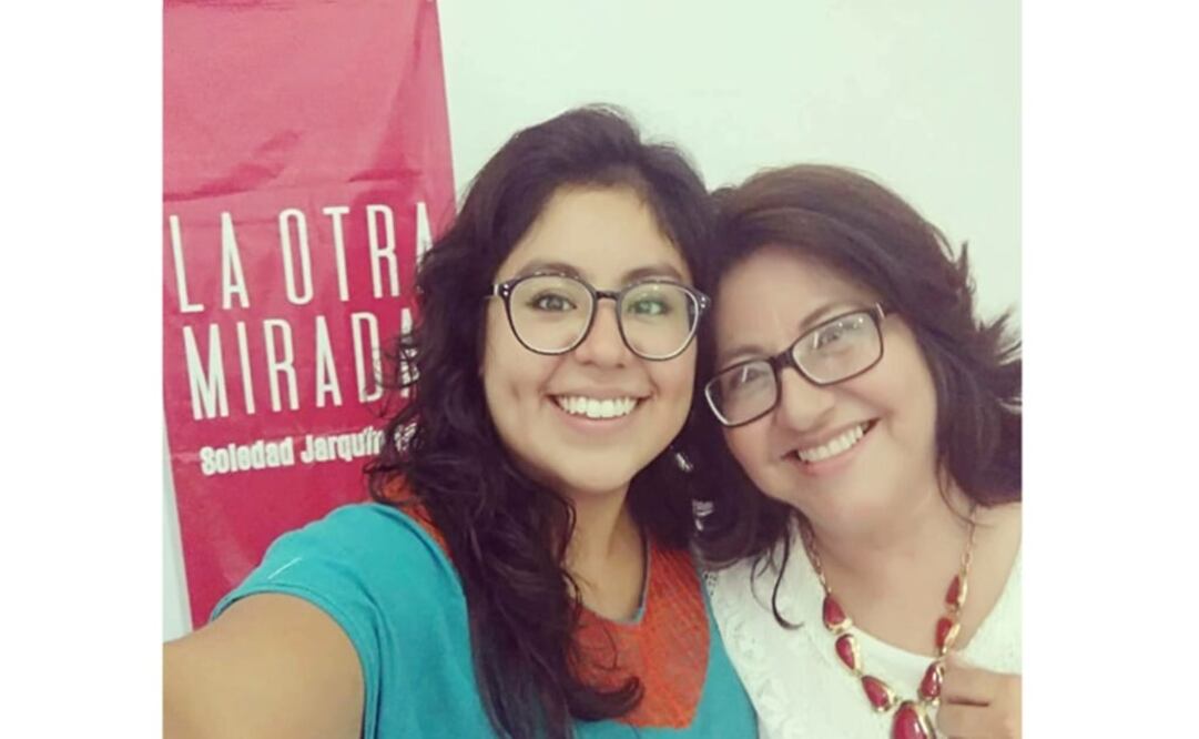 María del Sol se encontraba entonces comisionada para cubrir la campaña política del aspirante a presidente municipal Hageo Montero López. Foto: Especial