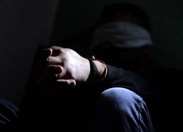 Lo premian por rescatar a dos plagiados en la Doctores