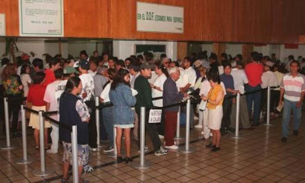 Es mentira que la tenencia se creó para pagar las Olimpiadas