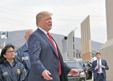 Trump reclama dinero para el muro