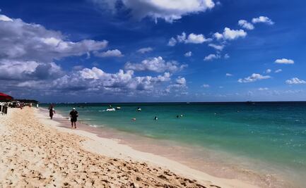 Extienden por 10 años autorización para rehabilitación de playas en Quintana Roo