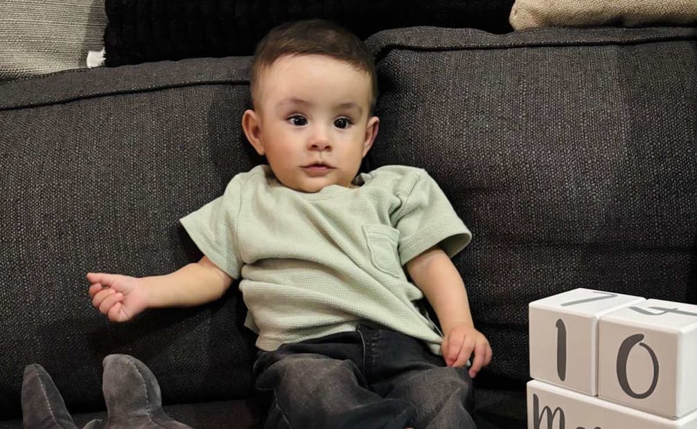 Luca fue diagnosticado con una mutación genética ultra rara llamada BCAP31 (02/03/2026). Foto: Especial