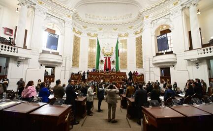 Congreso CDMX guarda minuto de silencio por víctimas de Iztapalapa; piden regular pipas con materiales peligrosos