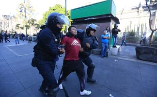 Inician 18 indagatorias a policías por violar protocolos en la marcha de la Generación Z; siete podrían ser suspendidos