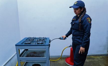 Bomberos revisan instalaciones de gas y eléctricas en viviendas de los capitalinos; así puede solicitarse el servicio
