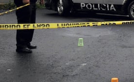 Muere presunto contratista de la CFE en accidente carretero en Sinaloa; tres personas resultan lesionadas