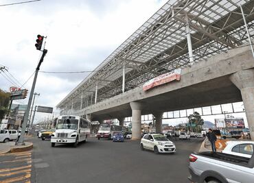 Ordenan frenar obra de red de agua por invadir tierras