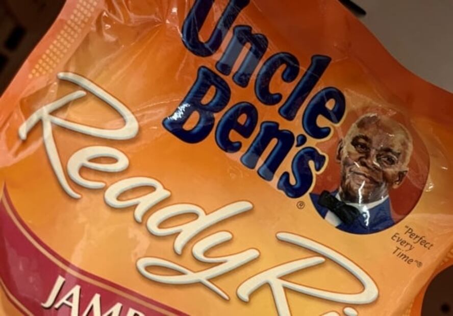 Por “perpetuar estereotipos raciales”, desaparecerá Aunt Jemima