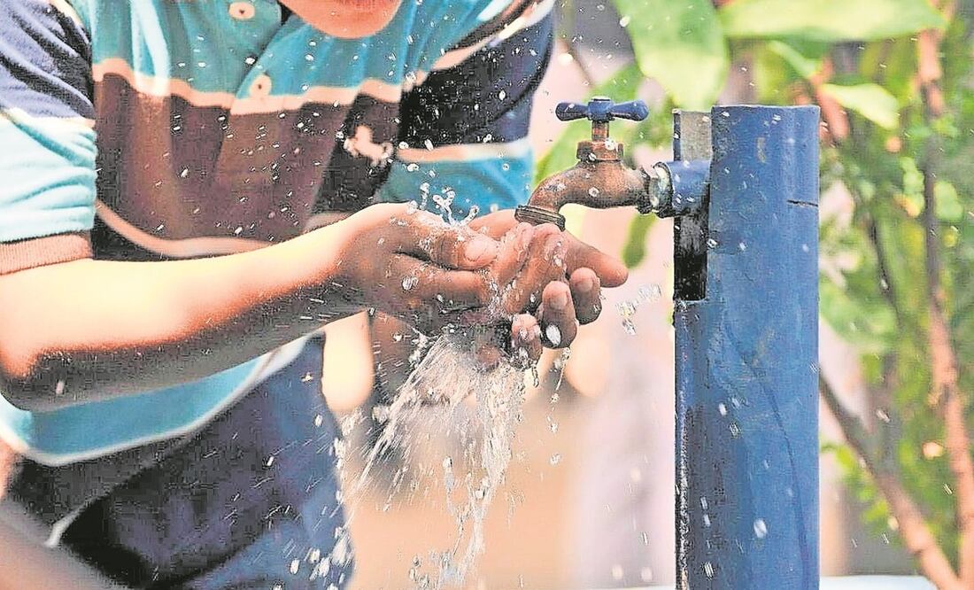 Aumenta servicio de agua potable en Iztapalapa; pasó de 5 a 13 horas de abasto. Imagen ilustrativa. Foto: Archivo/EL UNIVERSAL