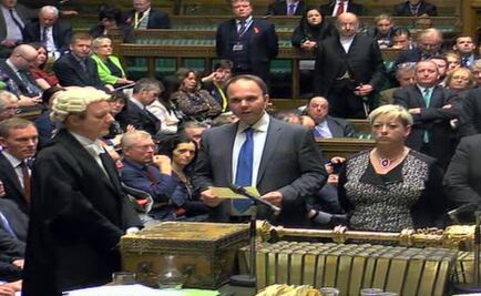 Parlamento británico avala bombardear al EI en Siria