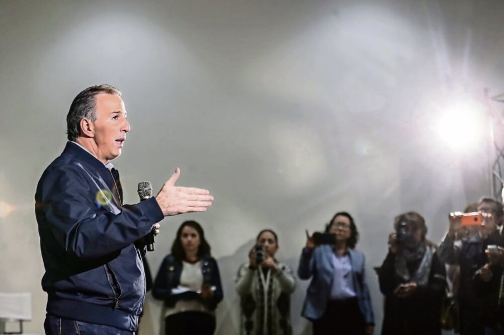 El abanderado de la coalición Todos por México (PRI, PVEM y NA), José Antonio Meade, aseguró que el relanzamiento de su campaña presidencial marcha en forma y que cada día se ajusta para la consolidación del triunfo electoral. GERMÁN ESPINOSA.EL UNIVERSAL