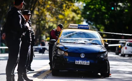 Taxista atropella a turistas francesas en Argentina