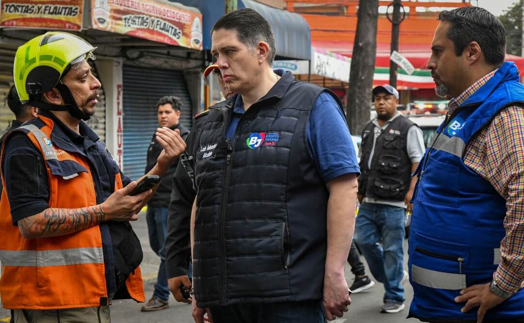 La alcaldía Benito Juárez informó que el flamazo por acumulación de gas que se registró en un expendio de chiles y maíz, en la colonia Portales, dejó un saldo de cuatro personas lesionadas.
Foto: Especial