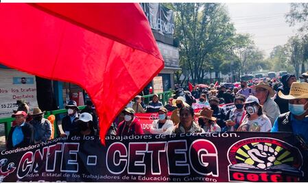 CNTE y CETEG llegan a la CDMX para diálogo con AMLO; bloquean Calzada de Tlalpan