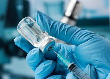 OMS recomienda vacunar a embarazadas contra el virus sincitial respiratorio; sugiere tratamientos con anticuerpos a bebés