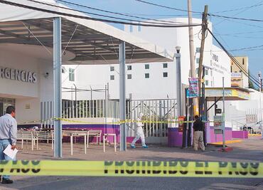 Balean a taxista frente a hospital en Morelos