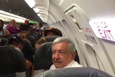AMLO padece la saturación en el aeropuerto de la CDMX