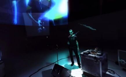 Depeche Mode canta "Going backwards" en 360 grados