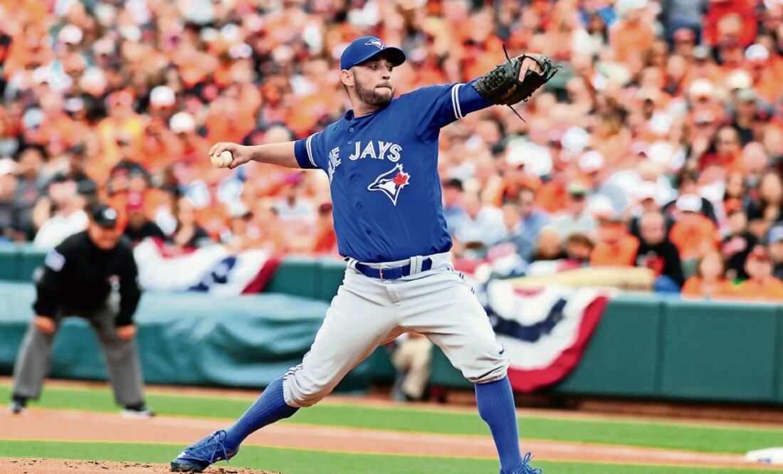 El derecho sonorense dejó el encuentro empatado 2-2, tras seis entradas. (EVAN HABEEB. USA TODAY SPORTS)