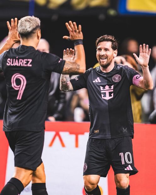 Luis Suárez y Lionel Messi en festejo, durante el partido amistoso entre América  e Inter Miami - Foto: @intermiamicf en Instagram